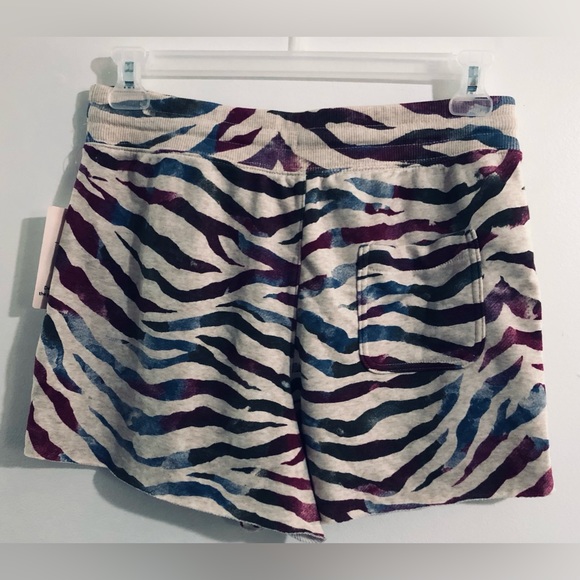 Women’s Zebra Sweat  short pull on three pockets beige. M (8-10) - Picture 2 of 3